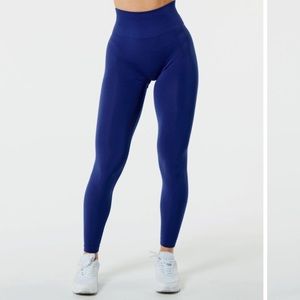 Alphalete Amplify Legging